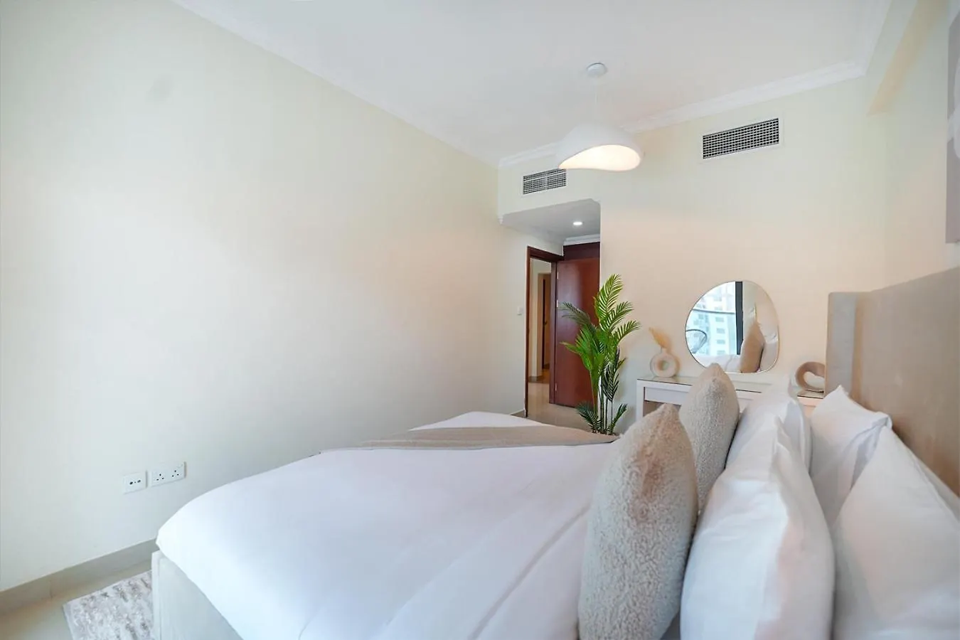 Easygo-Marina Living With View And Close To Metro Dubai 0*,